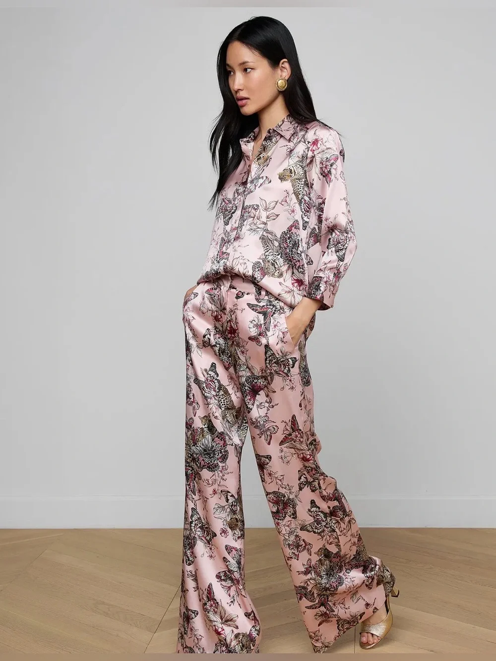 L'AGENCE Dani Silk Blouse $395 Retail Size Small - Picture 2 of 3